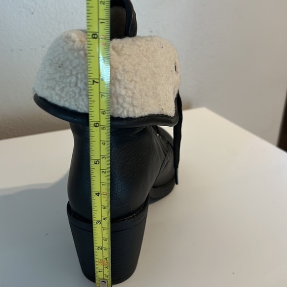 Wild Diva Black Lace-Up Combat Boots - 7.5 Women’s - Picture 13 of 14